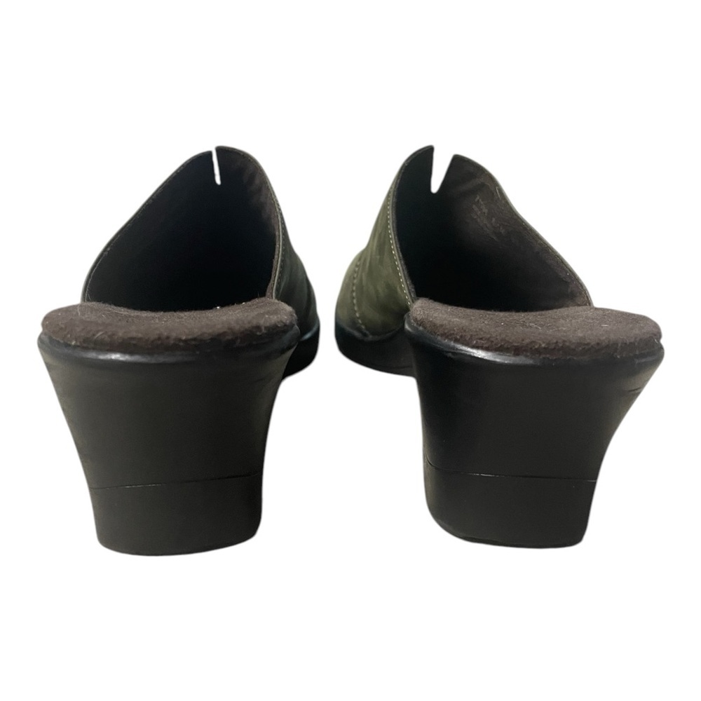 Clarks Women's Olive Green suede Wedge Mules - 8.5 - Picture 4 of 7